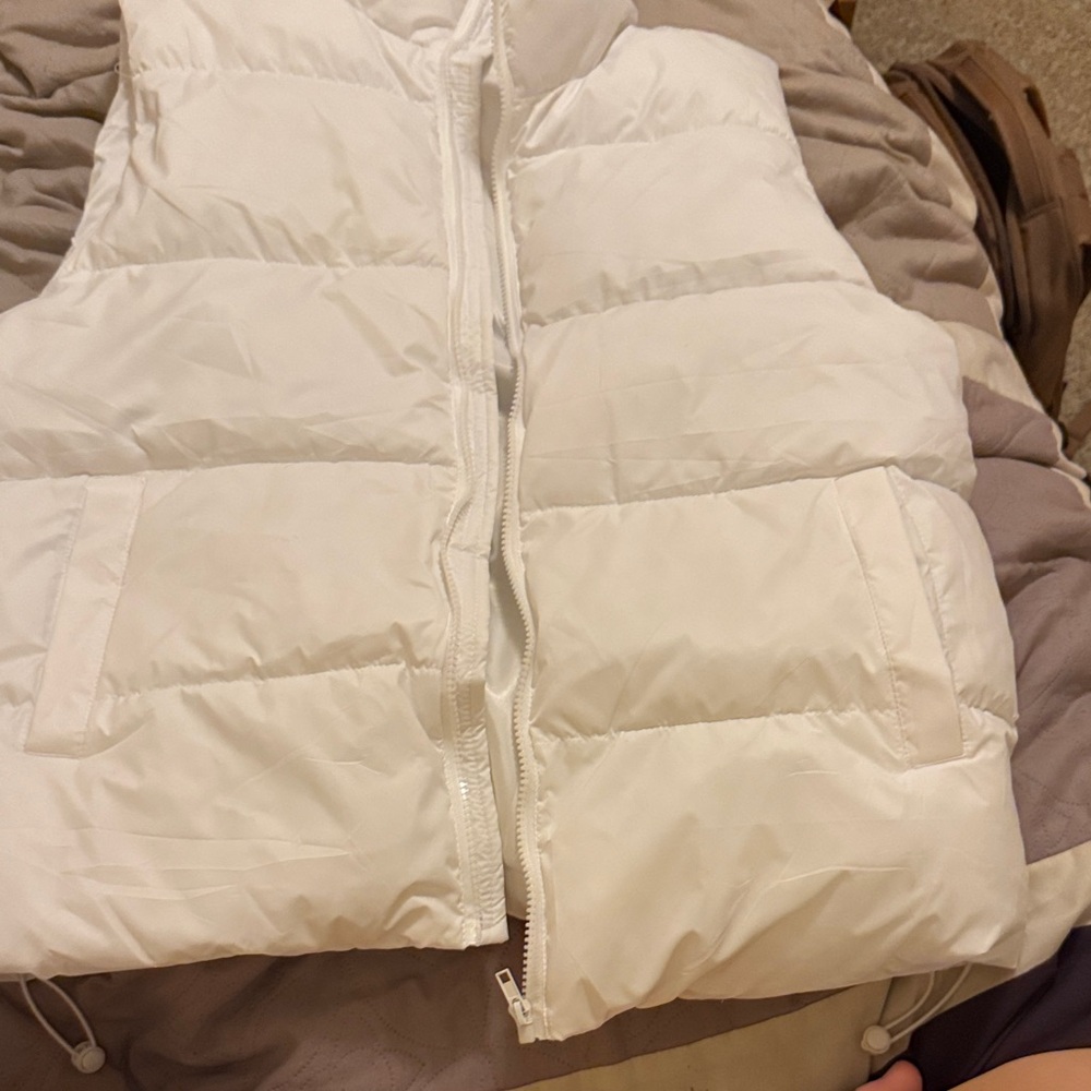 Oversized White Puffer Vest